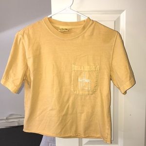 cropped mustard yellow Guy Harvey shirt